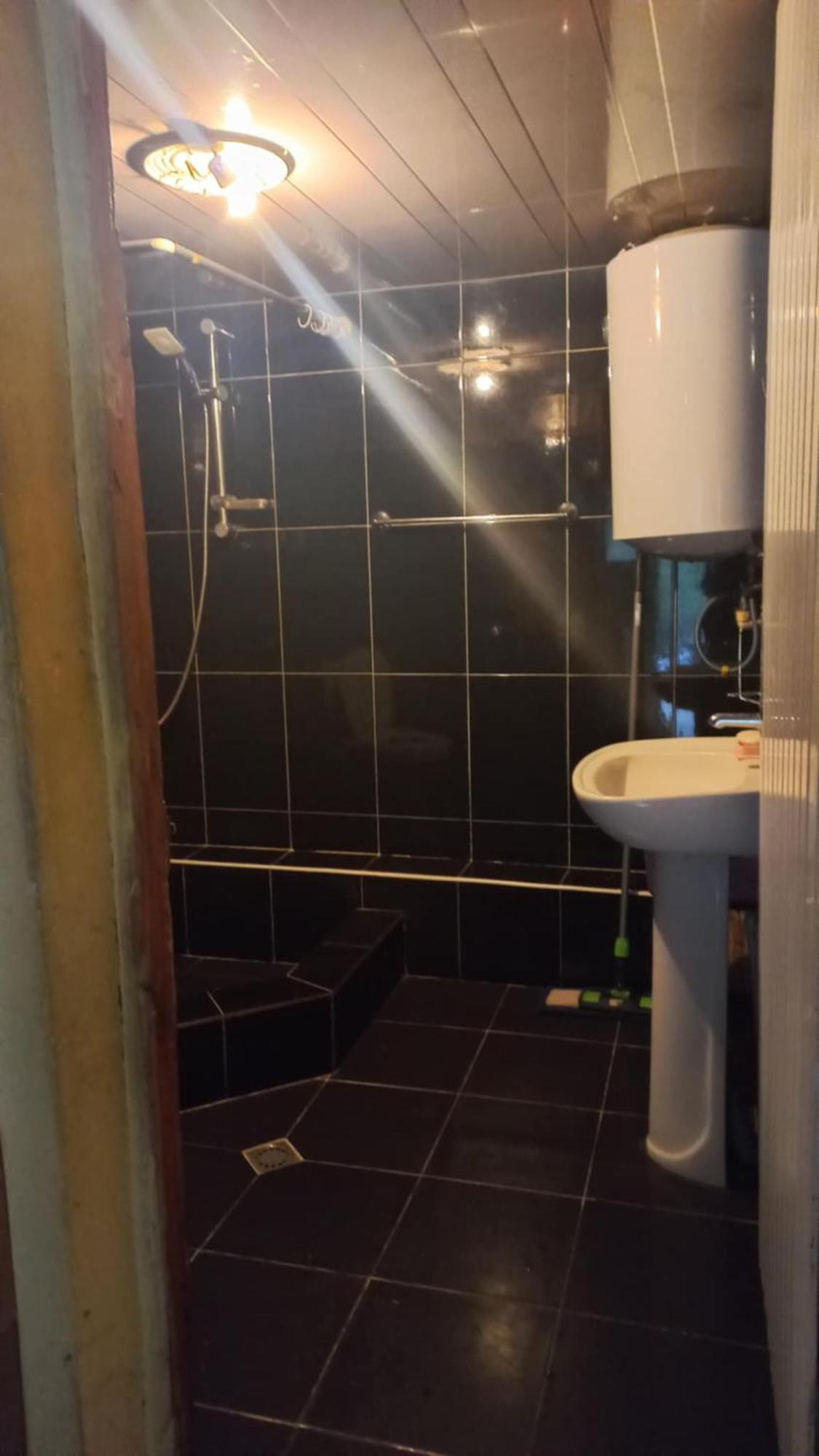 Bezengi Guest House Lalkhori Eksteriør billede
